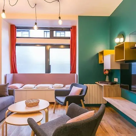 Apartment New And Cosy In Heart Of Paris, 12e, 4pers