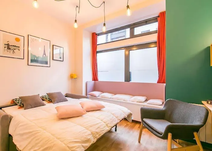 New And Cosy In Heart Of Paris, 12e, 4pers Апартаменты Париж