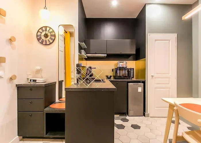 New And Cosy In Heart Of Paris, 12e, 4pers * Париж