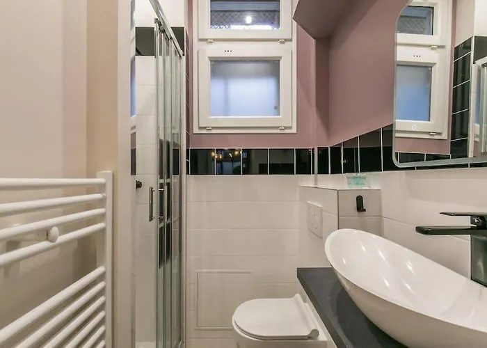 Апартаменты New And Cosy In Heart Of Paris, 12e, 4pers *