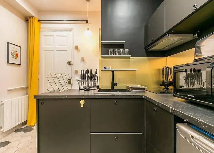 New And Cosy In Heart Of Paris, 12e, 4pers Апартаменты Париж
